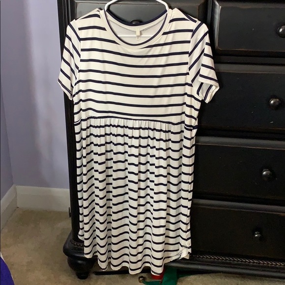 New with tags striped dress - Picture 1 of 2